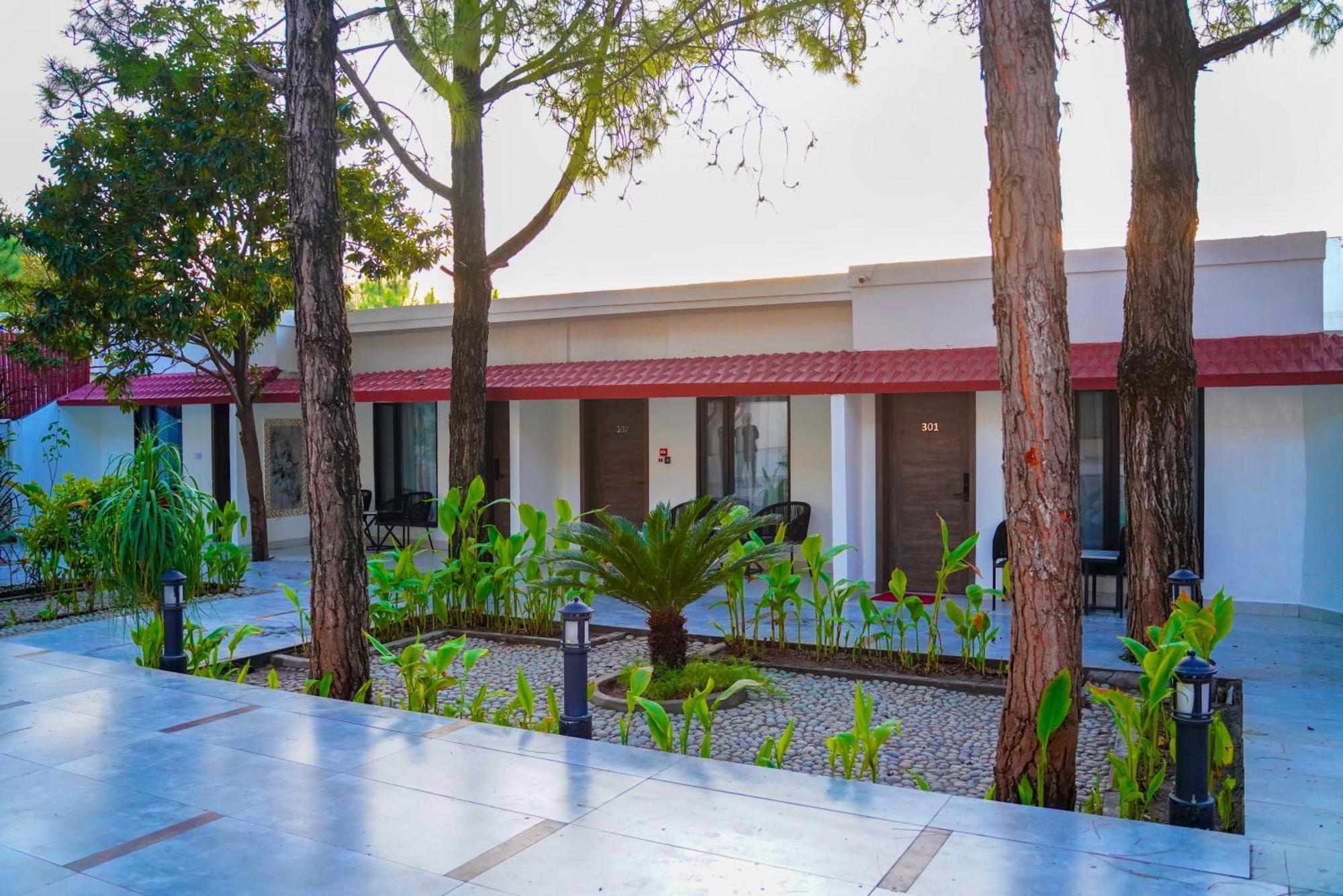 Ifq Hotel & Resort Islamabad Eksteriør bilde